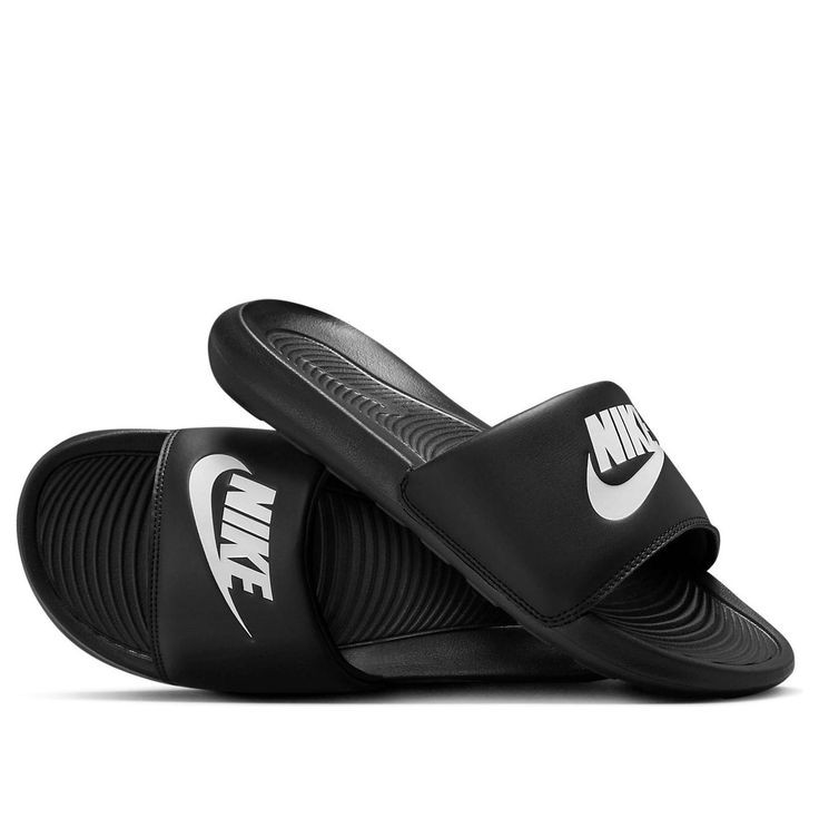 NIKE SLIDES