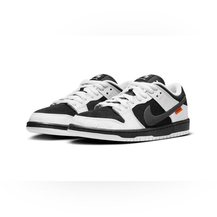 NIKE SB DUNK TIGTHBOOTH